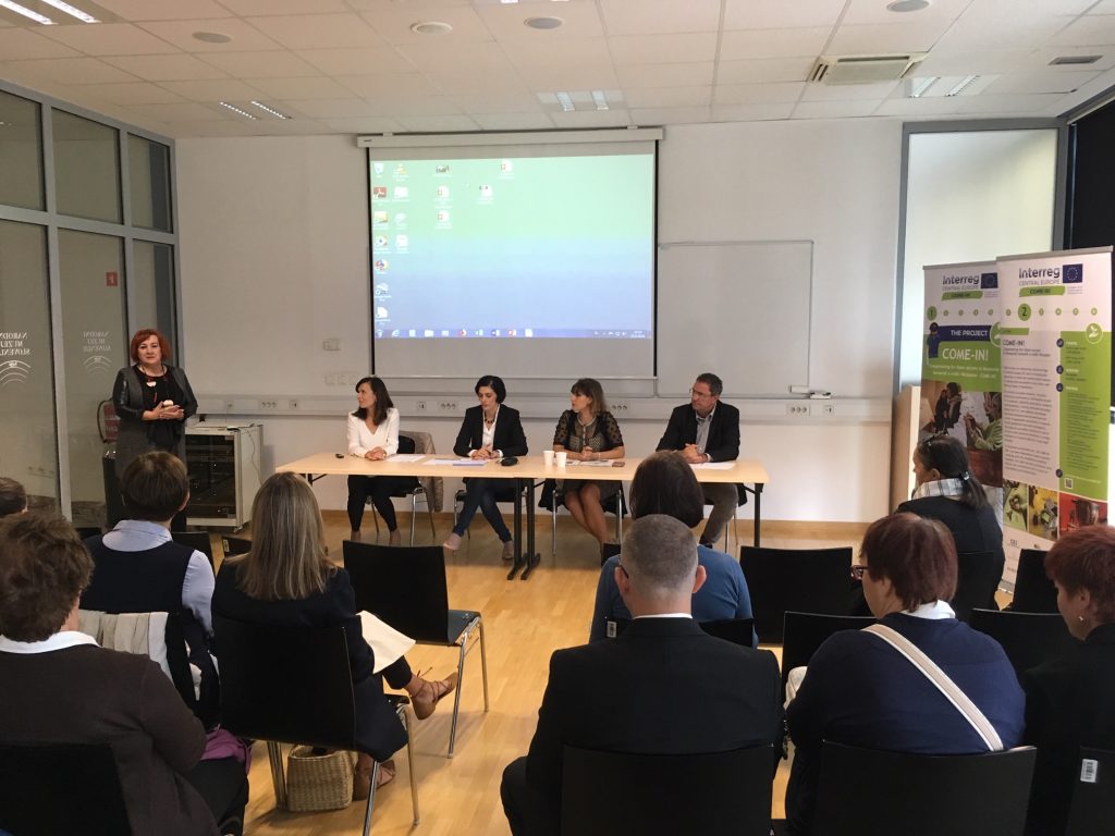 Vlasta Nussdorfer pozdravlja navzoče na dogodku