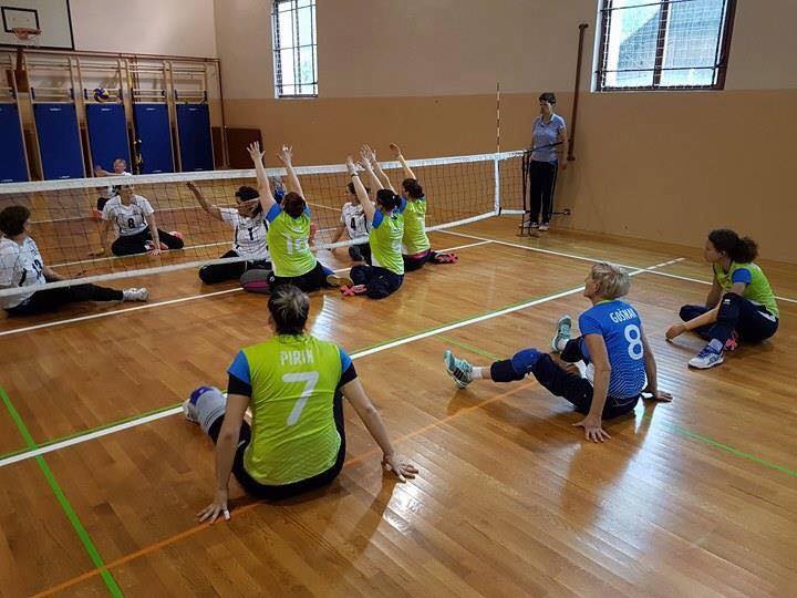 Vabljeni na vadbo sedeče odbojke v Mariboru ob sredah zvečer