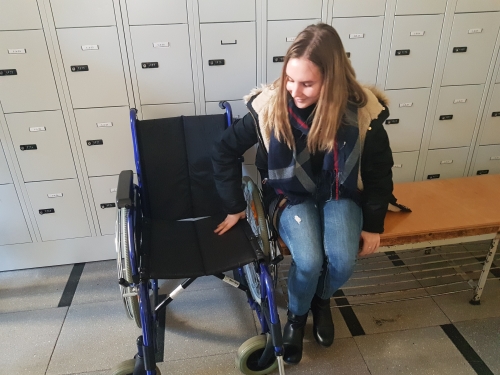 Presedanje na invalidski voziček