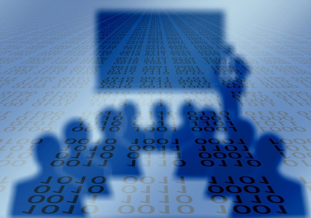 Vabljeni k izpoljevanju ankete o izkušnjah študentov s posebnimi potrebami s študijem na daljavo