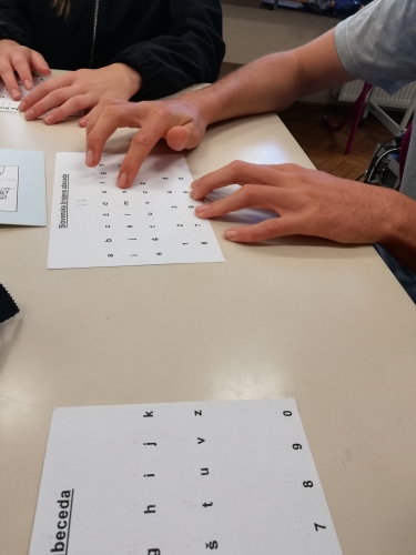 Spoznavanje brajeve abecede