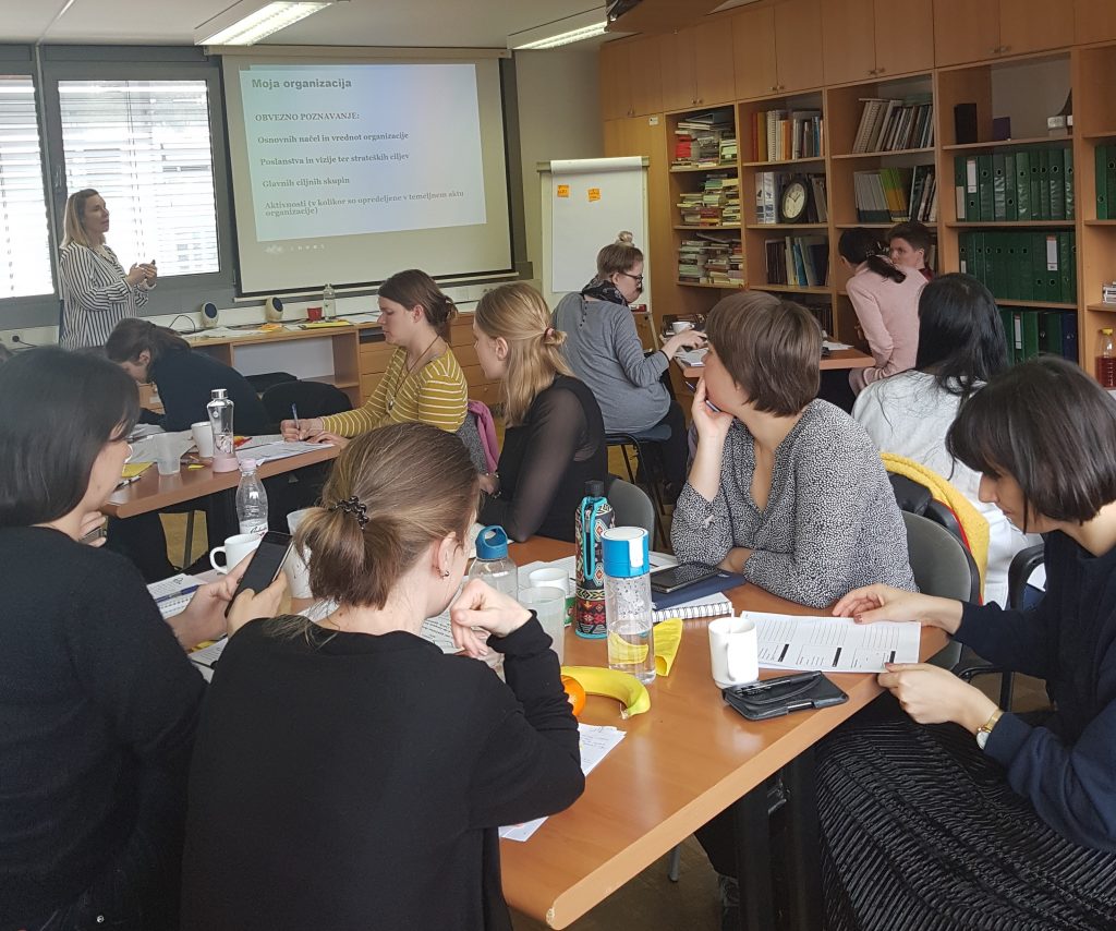 Pridobivamo znanja o uspešnem pisanju projektnih prijav