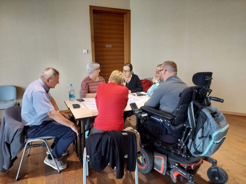 Predsednik društva v dela v skupini