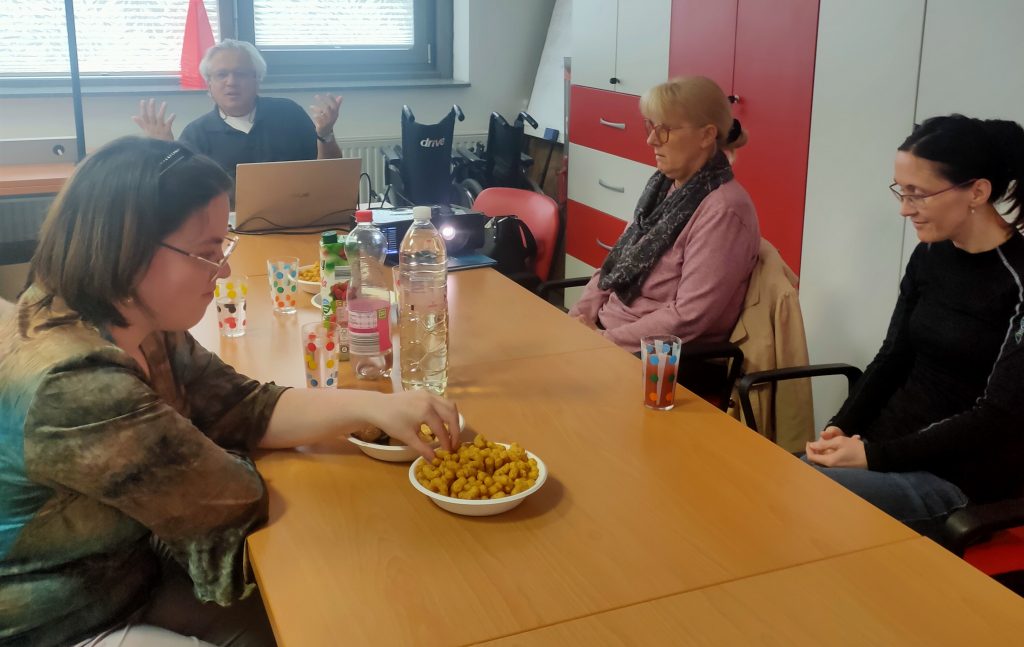 Obiskal nas je gospod Hajdinjak s Sinagoge Maribor